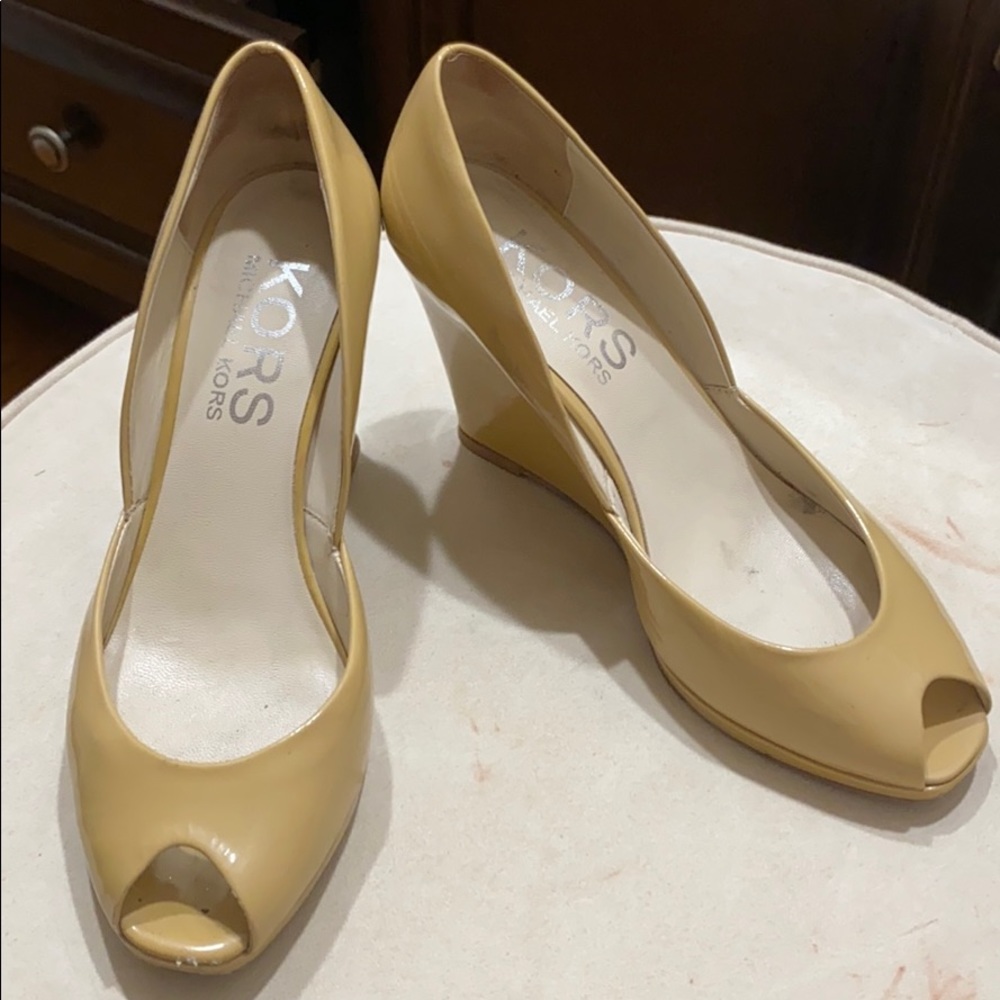 Michael Kors Patent Leather wedges